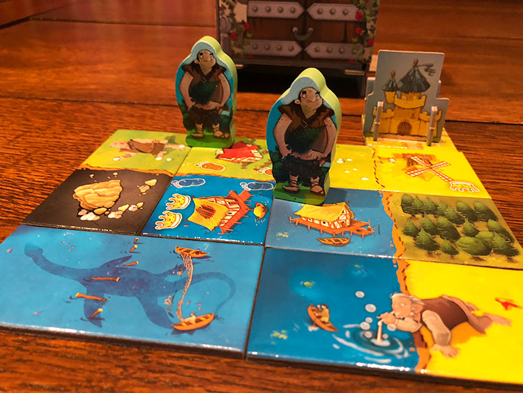 https://www.boardgamequest.com/wp-content/uploads/2018/07/Kingdomino-Age-of-Giants-Game-Experience.jpg