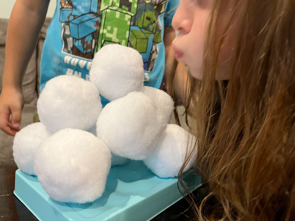 Yeti Snowbrawl is an amazing family game that should be a must try for, Board Games