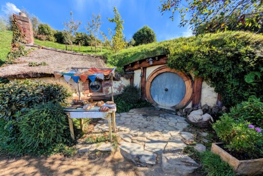 An Unexpected Pairing: Chaosium Con and Gaming at The Green Dragon Inn Hobbiton